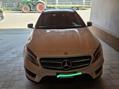 Mercedes GLA200