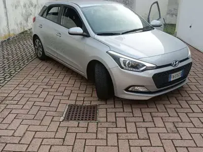 Usata Hyundai i20 Comfort 84 CV (61 kW) 2018 Utilitaria
