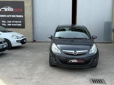 Usata Opel Corsa Edition 86 CV (63 kW) 2014 Grigio Utilitaria