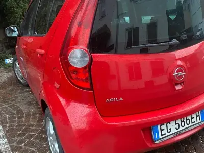 Usata Opel Agila 2011 Rosso Utilitaria