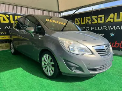 Usata Opel Meriva Cosmo 101 CV (74 kW) 2011 Bronzo Monovolume
