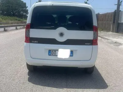 Usata Fiat Qubo Trekking 75 CV (55 kW) 2009 Bianco Monovolume