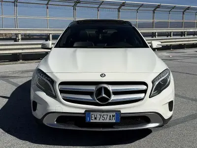 Usata Mercedes GLA220 Premium 170 CV (125 kW) 2014 Bianco SUV