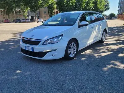 Usata Peugeot 308 SW Business-Line 120 CV (88 kW) 2015 Station wagon