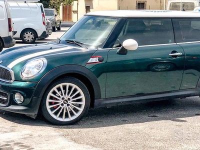 Usata Mini Cooper D 110 CV (80 kW) 2008 Verde Utilitaria