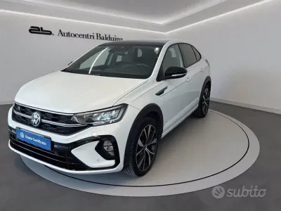 Usata VW Taigo R-line 110 CV (80 kW) 2022 Bianco/tetto nero SUV
