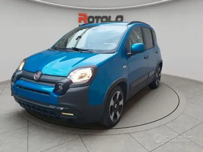 Usata Fiat Panda Cross Cross 69 CV (50 kW) 2025 Blu/azzurro Utilitaria