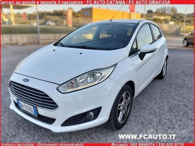 Gebraucht Ford Fiesta Titanium 75 PS (55 kW) 2014 Weiß Kleinwagen