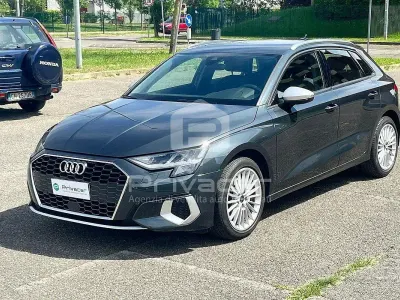 Begagnad Audi A3 Sportback Advanced 116 HK (85 kW) 2021 Grå Halvkombi