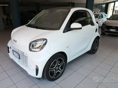 Usata Smart ForTwo Electric Drive Pulse 41 kW (56 CV) 2021 Bianco Berlina