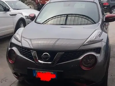 Usata Nissan Juke 110 CV (80 kW) 2015 Grigio SUV