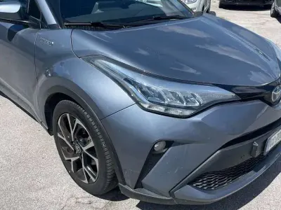 Usata Toyota C-HR Trend 98 CV (72 kW) 2020 Grigio SUV