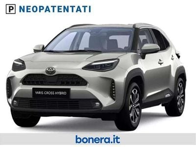 Nuova Toyota Yaris Cross Trend 131 CV (96 kW) 2026 Silver metallic SUV