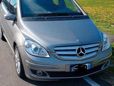 Usata Mercedes B150 95 CV (69 kW) 2008 Grigio Monovolume