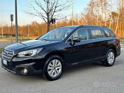 Usata Subaru Outback 150 CV (110 kW) 2016 Nero Station wagon