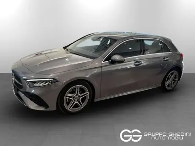 Usata Mercedes A180 AMG Line Premium 136 CV (100 kW) 2025 G.scuro orione Berlina
