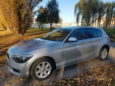 Usado BMW 118 Efficient Dynamics 143 CV (105 kW) 2015 Gris Utilitario