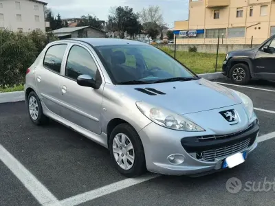 Usata Peugeot 206+ 60 CV (44 kW) 2009 Grigio Utilitaria