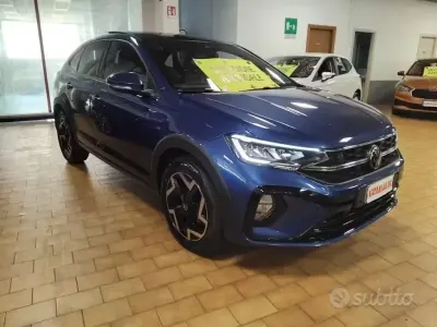 Usata VW Taigo R-line 116 CV (85 kW) 2025 Reef blue met / metallizzato SUV