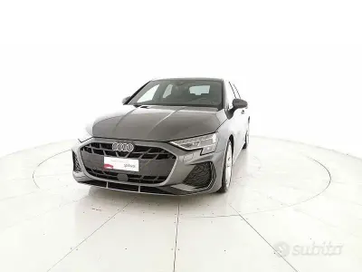Usata Audi A3 S-Line 150 CV (110 kW) 2024 Grigio daytona perla Berlina