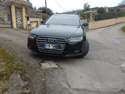 Usata Audi A4 143 CV (105 kW) 2012 Nero Station wagon