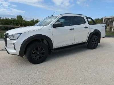 Usata Isuzu D-Max 163 CV (119 kW) 2023 Pick-up