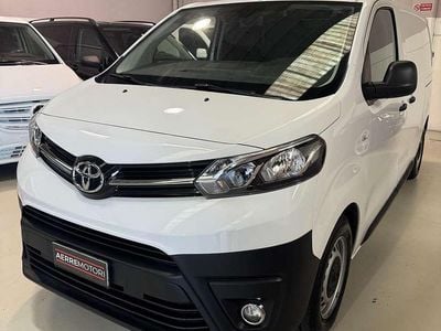 Usata Toyota Proace 120 CV (88 kW) 2024 Bianco Monovolume