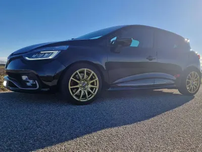 Usata Renault Clio IV Trophy 220 CV (161 kW) 2018 Nero Berlina