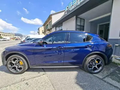 Usata Alfa Romeo Stelvio Tech Edition 209 CV (153 kW) 2019 Blu/azzurro SUV