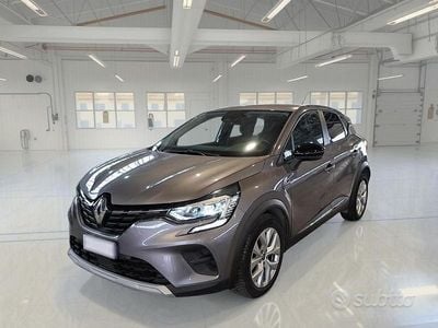 Usata Renault Captur Business 116 CV (85 kW) 2021 Grigio SUV