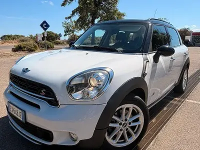 Usata Mini Cooper Countryman 143 CV (105 kW) 2014 Bianco SUV