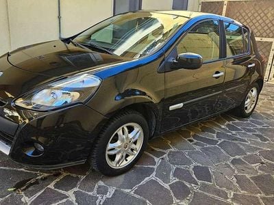 Usata Renault Clio II 75 CV (55 kW) 2009 Nero Berlina