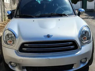 Usata Mini Park Lane Countryman 111 CV (81 kW) 2015 Grigio SUV