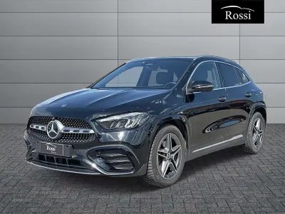 Usata Mercedes GLA200 Advanced Plus 150 CV (110 kW) 2024 Nero metallizzato SUV