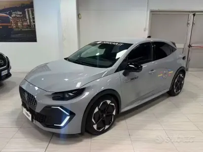 Nuova Renault Clio V Techno 116 CV (85 kW) 2026 Grigio Berlina
