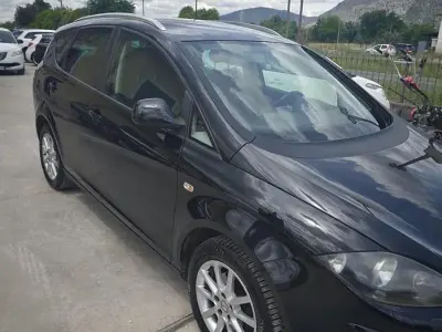 Usata Seat Altea XL 105 CV (77 kW) 2013 Nero Monovolume