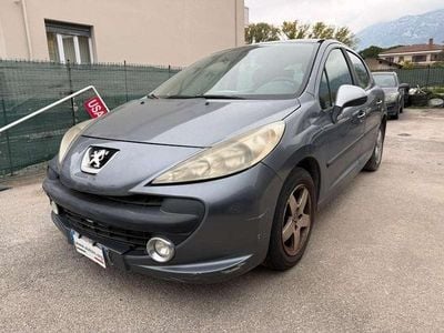 Grigio Usata 2009 Peugeot 207 Berlina | 999 € (Super prezzo)