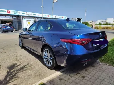 Brugt Alfa Romeo Giulia Super 150 HK (110 kW) 2018 Blå Sedan