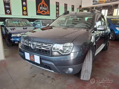 Usata Dacia Duster Prestige 125 CV (91 kW) 2015 Grigio SUV