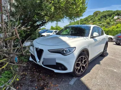 Usata Alfa Romeo Stelvio Business 210 CV (154 kW) 2018 Bianco SUV