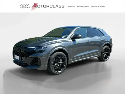 Nuova Audi Q8 Performance 640 CV (470 kW) 2026 Grigio daytona perlato SUV