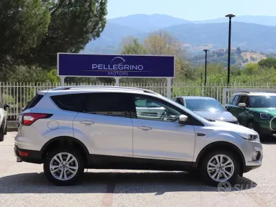 Usata Ford Kuga S 120 CV (88 kW) 2018 Grigio SUV