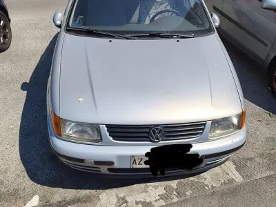 Usata VW Polo 50 CV (36 kW) 1998 Grigio Utilitaria