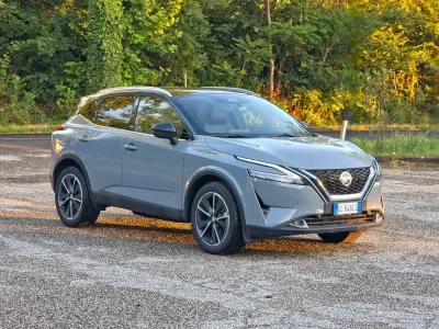 Usata Nissan Qashqai Tekna 140 CV (102 kW) 2022 Grigio SUV