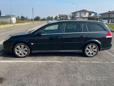 Usata Opel Vectra Elegance 120 CV (88 kW) 2006 Nero Berlina