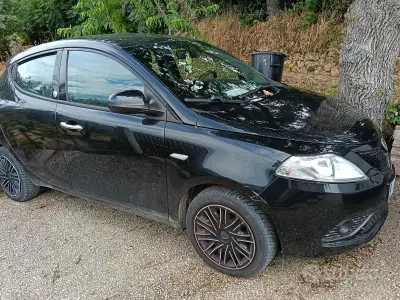 Usata Lancia Ypsilon 2019 Nero