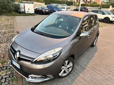 Grigio Usata 2013 Renault Scénic III XMOD Monovolume | 4999 € (Buon prezzo)