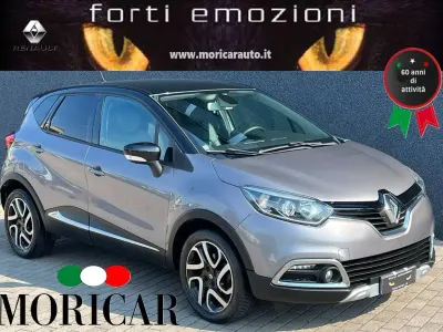 Usata Renault Captur 90 CV (66 kW) 2016 Grigio scuro SUV
