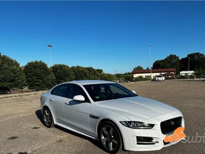 Usata Jaguar XE R-Sport 179 CV (131 kW) 2017 Bianco Berlina