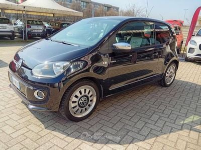 Begagnad VW up! Highline 75 HK (55 kW) 2012 Svart Halvkombi